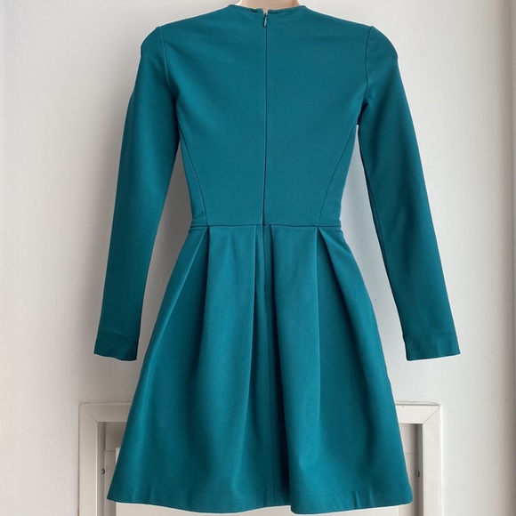 Aritzia Sunday Best Tartine Dress.  Size 00 - Picture 2 of 3